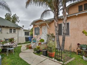 823 W 81st Street, Los Angeles CA 90044