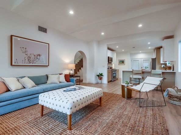 4016 6th Avenue, Leimert Park CA 90008