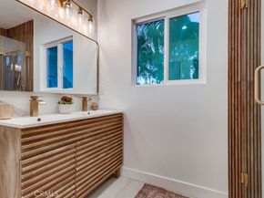 4016 6th Avenue, Leimert Park CA 90008