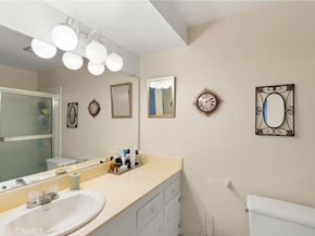 9412 Hingham, Huntington Beach CA 92646