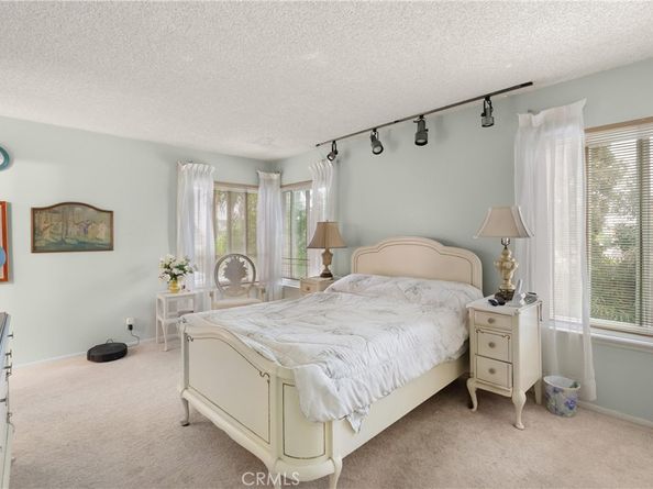 9412 Hingham, Huntington Beach CA 92646