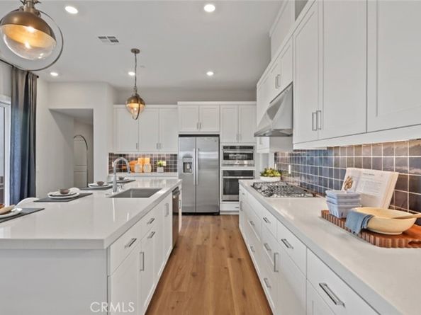 194 Billings, Irvine CA 92618