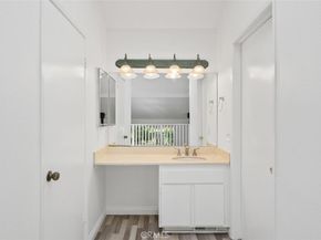 37 Lakepines, Irvine CA 92620