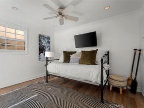 211 Pearl, Newport Beach CA 92662