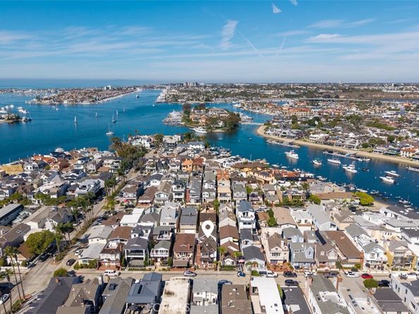 211 Pearl, Newport Beach CA 92662