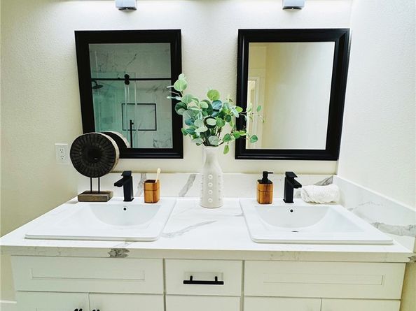 4715 5TH Avenue, Los Angeles CA 90043