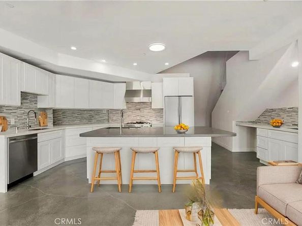 2411 N Topanga Canyon Boulevard, Topanga CA 90290