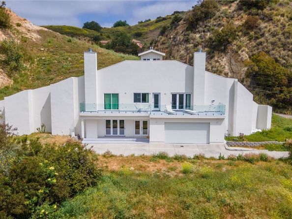 2411 N Topanga Canyon Boulevard, Topanga CA 90290
