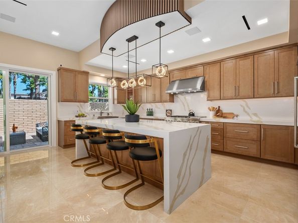 64 Mann Street, Irvine CA 92612