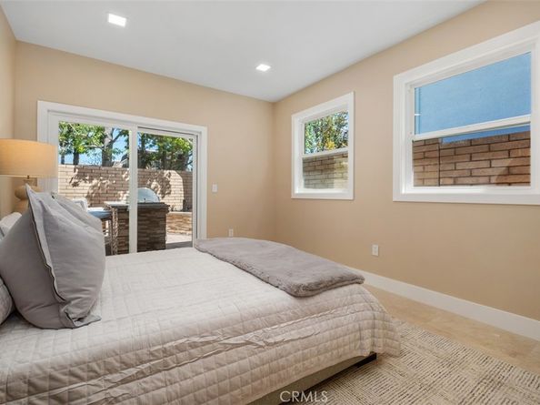 64 Mann Street, Irvine CA 92612