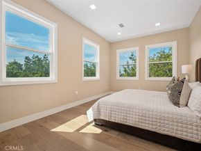 64 Mann Street, Irvine CA 92612
