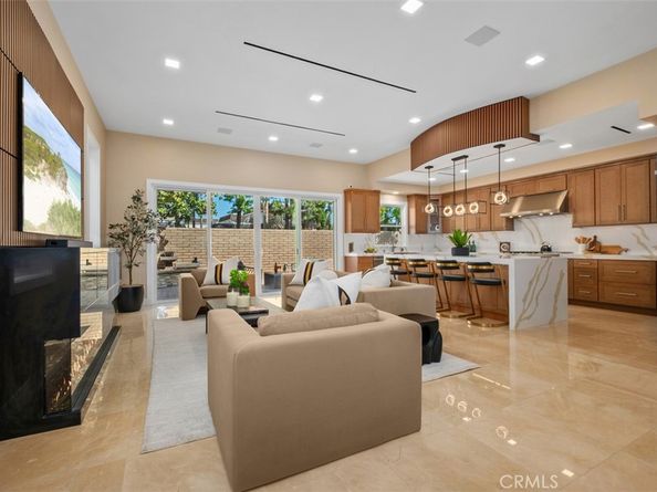 64 Mann Street, Irvine CA 92612
