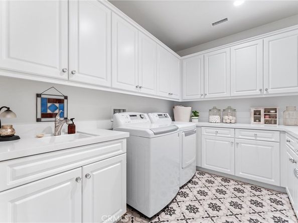 10 Vagar Street, Rancho Mission Viejo CA 92694
