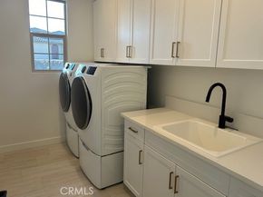 1351 Amanda Glen S, Escondido CA 92029