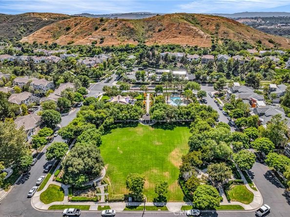 5 Quartz Lane, Ladera Ranch CA 92694