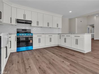 12524 Chanute Street