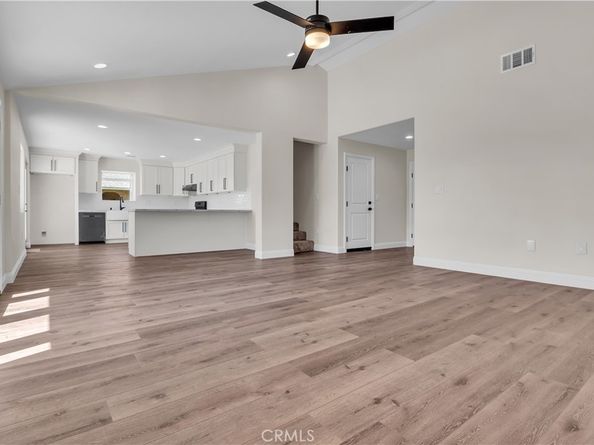 12524 Chanute Street, Pacoima CA 91331