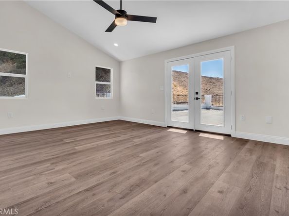 12524 Chanute Street, Pacoima CA 91331