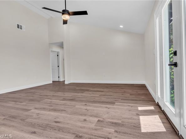 12524 Chanute Street, Pacoima CA 91331