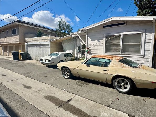 208 S Illinois, Anaheim CA 92805