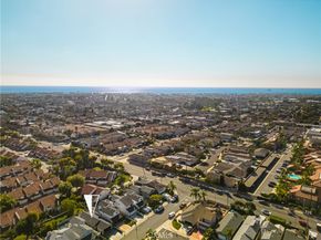 512 Oceanhill, Huntington Beach CA 92648