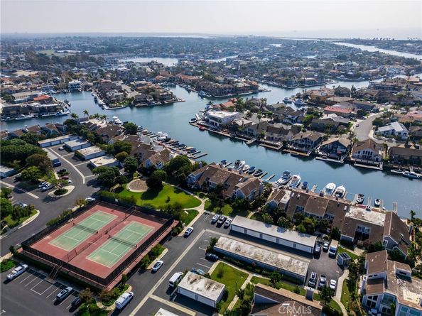 16214 Bimini Lane, Huntington Beach CA 92649