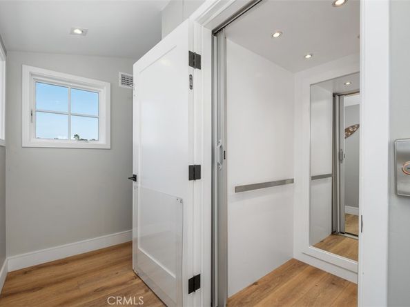 4918 SEASHORE Drive, Newport Beach CA 92663