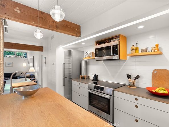 231 61st Street, Newport Beach CA 92663