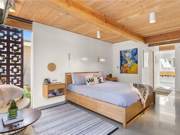 231 61st Street, Newport Beach CA 92663
