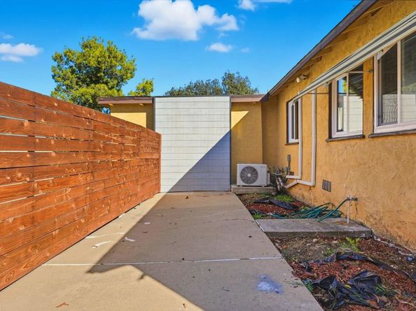 5744 46 Dream Street, San Diego CA 92114