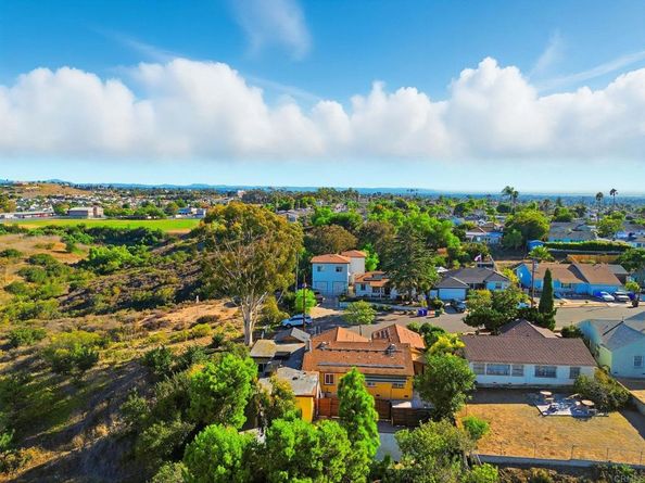 5744 46 Dream Street, San Diego CA 92114