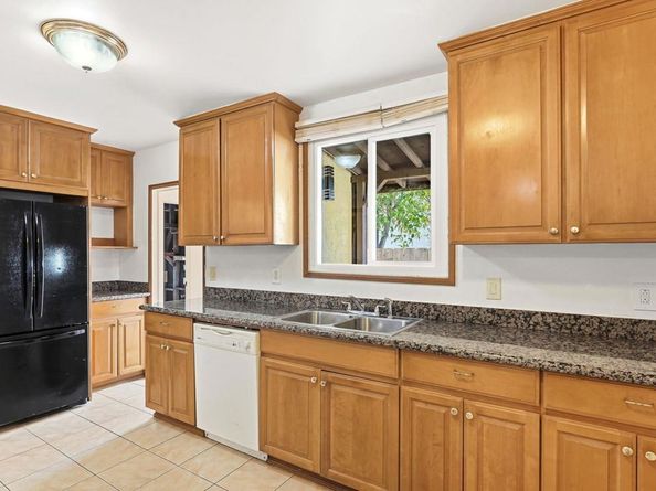 5744 46 Dream Street, San Diego CA 92114