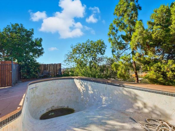 5744 46 Dream Street, San Diego CA 92114