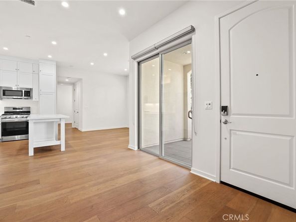 753 Spring Gdn, Irvine CA 92618