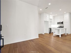 753 Spring Gdn, Irvine CA 92618