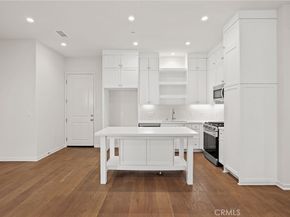 753 Spring Gdn, Irvine CA 92618