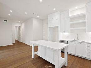 753 Spring Gdn, Irvine CA 92618