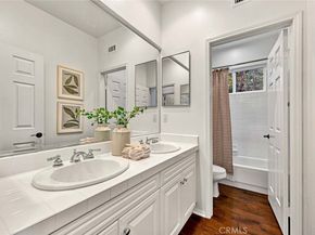 8 Versailles, Irvine CA 92602