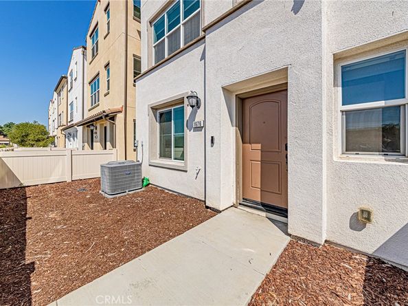 1676 W Rhombus Lane, Anaheim CA 92802