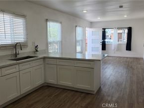 913 S Truro Avenue, Inglewood CA 90301