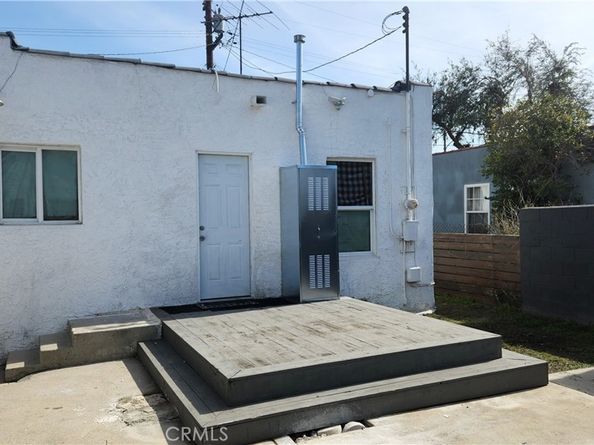 913 S Truro Avenue, Inglewood CA 90301
