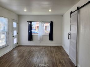 913 S Truro Avenue, Inglewood CA 90301