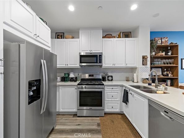 1052 Newberry Lane, Claremont CA 91711