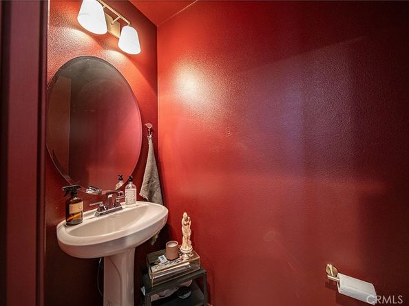 1052 Newberry Lane, Claremont CA 91711