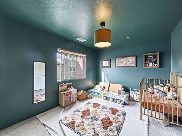 1052 Newberry Lane, Claremont CA 91711