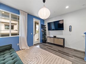 1052 Newberry Lane, Claremont CA 91711