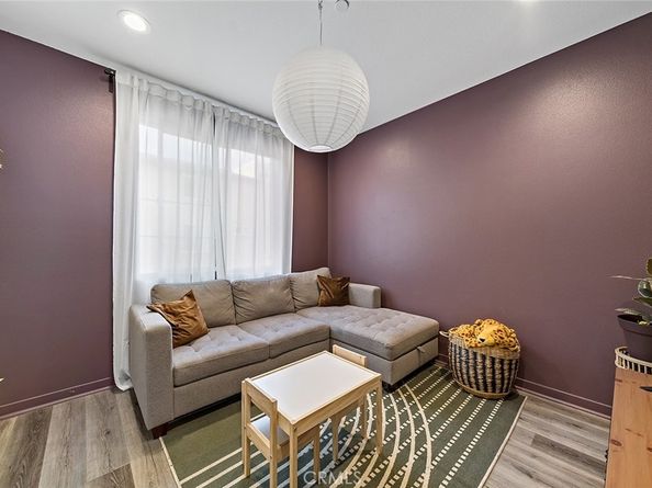1052 Newberry Lane, Claremont CA 91711