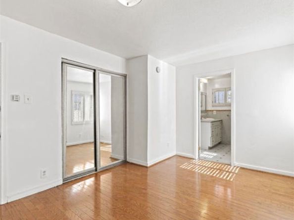 2067 W 65th Place, Los Angeles CA 90047