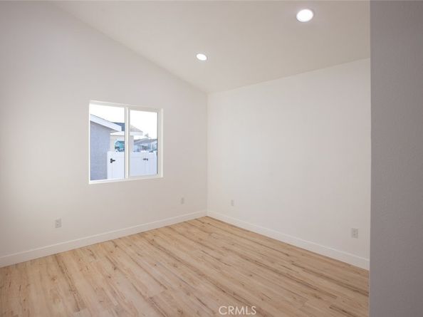 1402 E Luray Street, Long Beach CA 90807