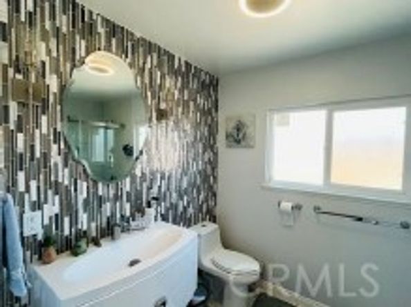 12711 Castleford, Cerritos CA 90703